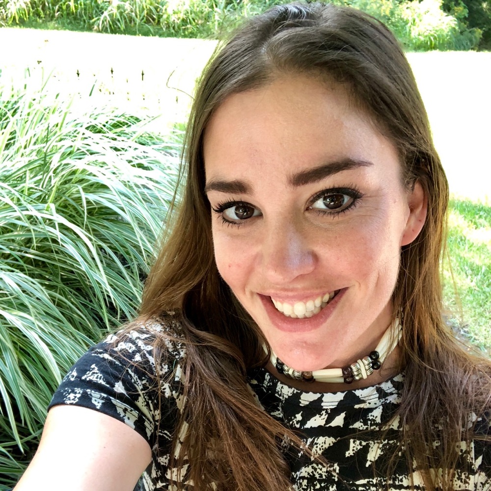 Meet your Posher, Laura